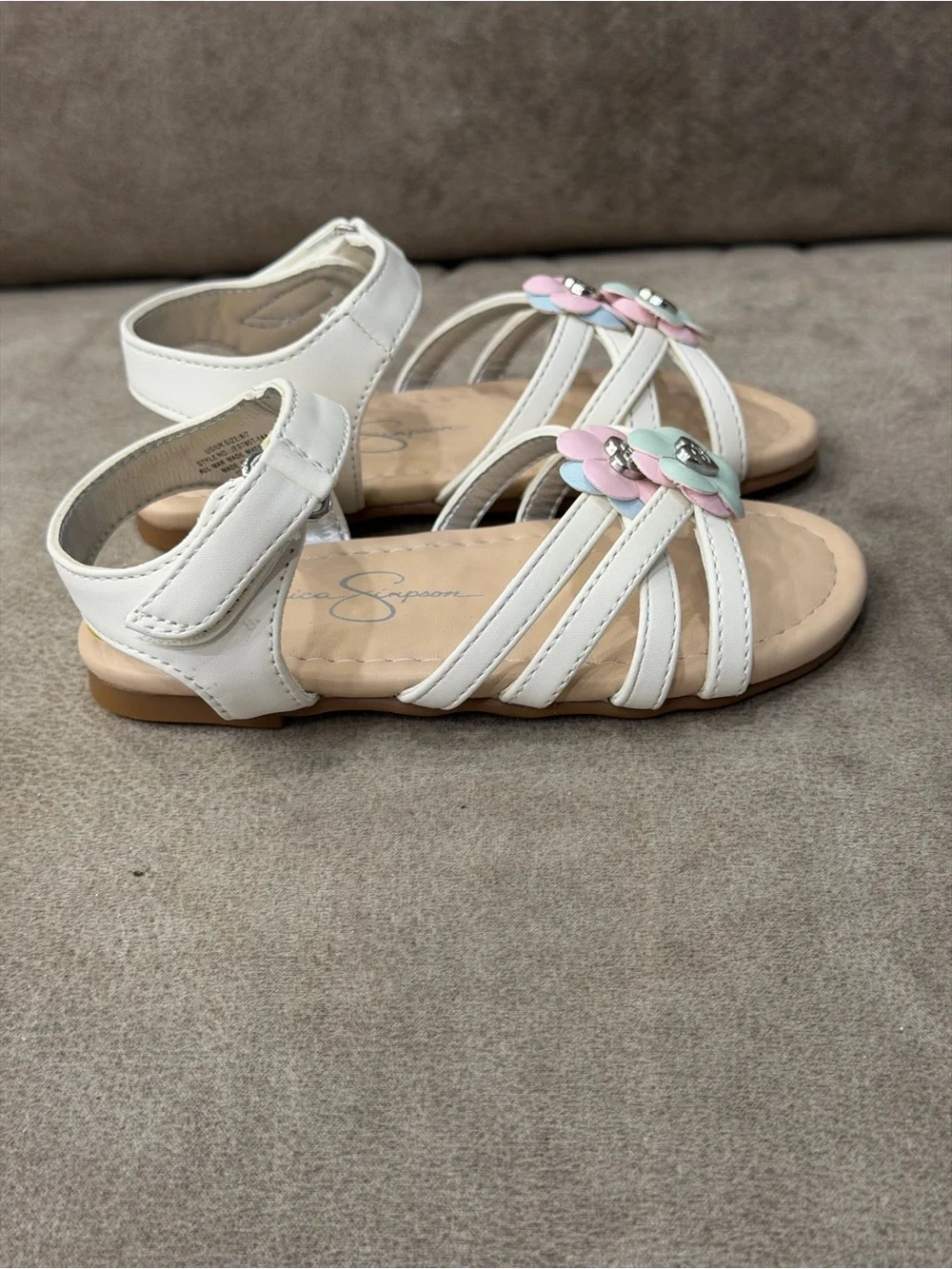 Jessica Simpson Girls White Floral Sandals Size 8 Pastel Flowers JES7851